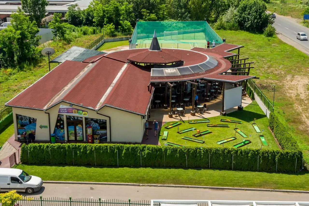 Aqua Nevis Hotel & Aqua Park サニービーチ