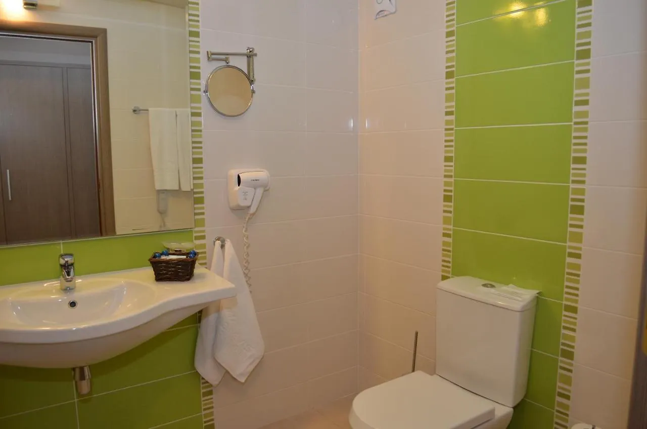 Aqua Nevis Hotel & Aqua Park サニービーチ