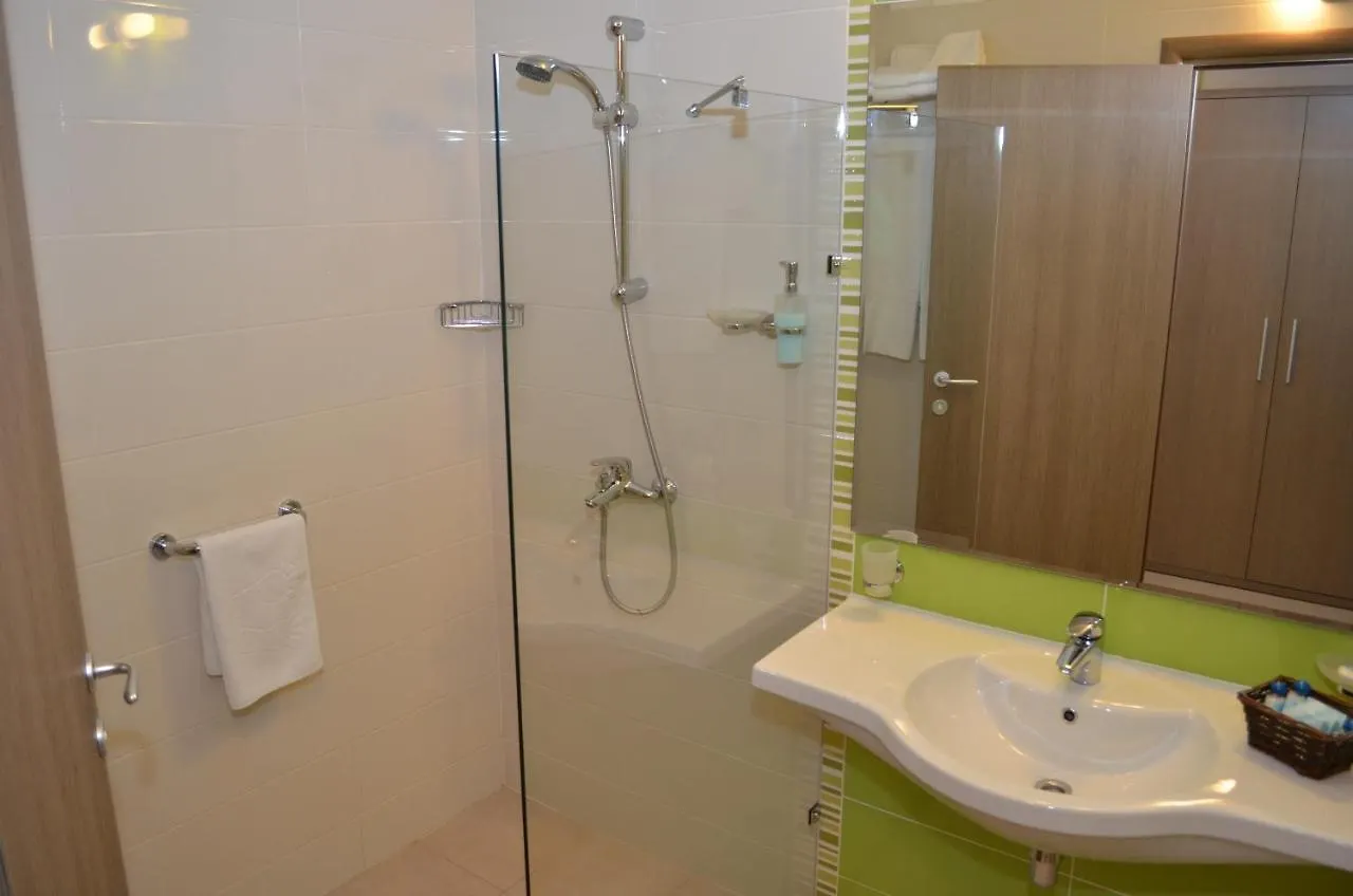 ****  Aqua Nevis Hotel & Aqua Park サニービーチ ブルガリア